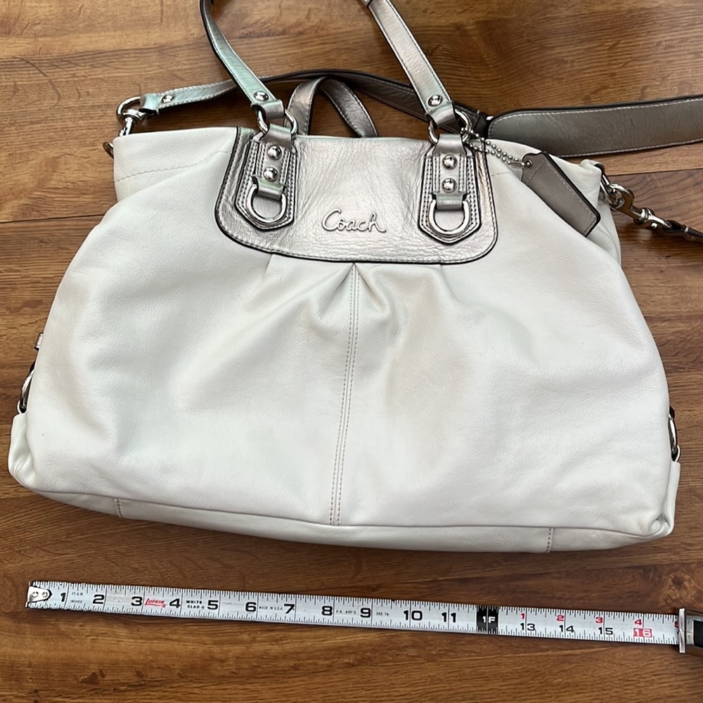 Coach white with silver accent leather shoulder bag, large - Picture 12 of 14